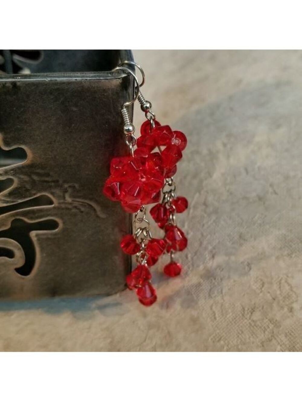 Swingy Diva Long Dangle Earrings Red